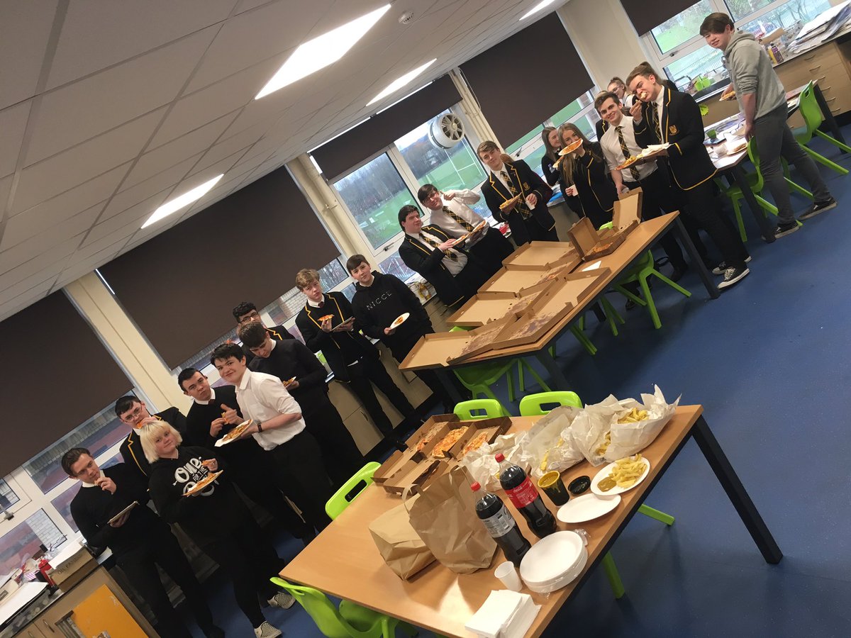 BellshillA's tweet photo. Senior pizza and study night underway #Raisingthebar #raisingattainment #sqaprep https://t.co/yj78iZW1LK