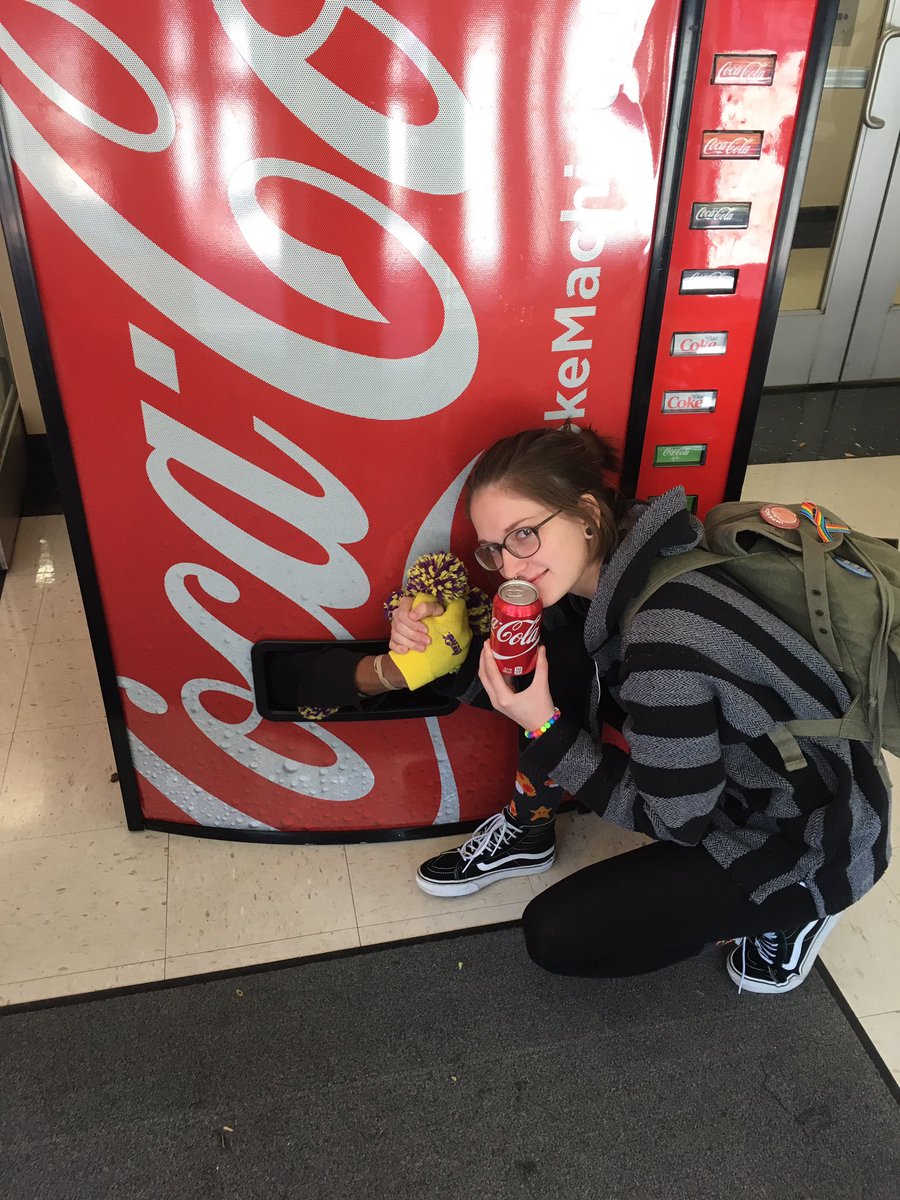 alltimelgbt's tweet photo. took a squad pic w a guy w some cool gloves #cokemachinemadnesscontest #CokeMachinemadness https://t.co/5QXuh9wM4o