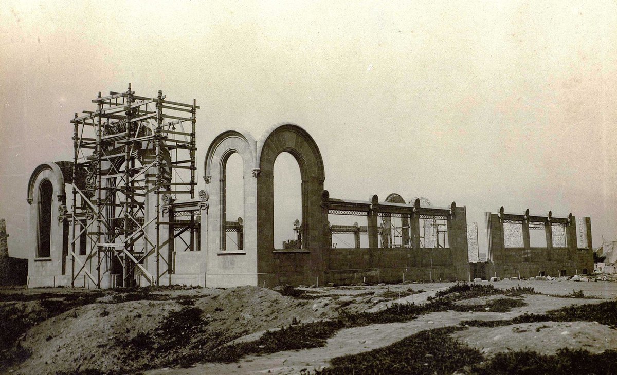 ArquiTarragona's tweet photo. demà es reobre el Mercat Municipal Central de #TarragonaModerna ...construït entre1911 i 1915,el seu arquitecte va ser JMª PUJOL DE BARBERÀ https://t.co/89rcS81DAn