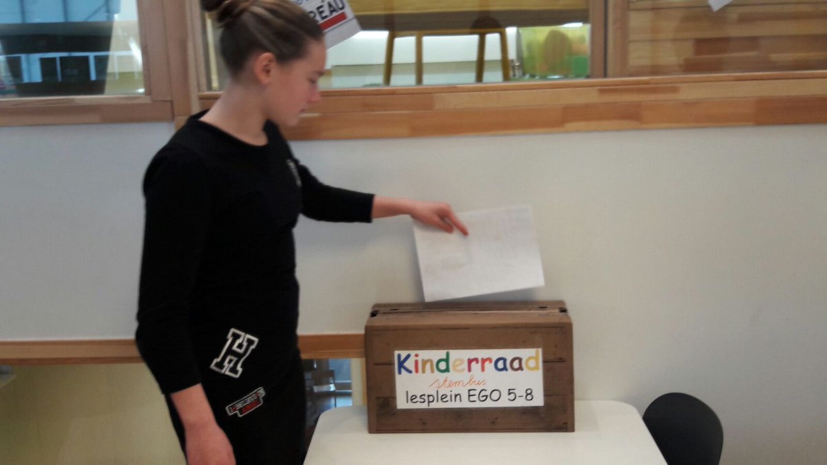 DeDiamant's tweet photo. Iedere kandidaat EGO5-8 #presenteert zijn plannen voor de #kinderraad #stemmen Vrijdag de uitslag!!! https://t.co/pWXsY5OokT