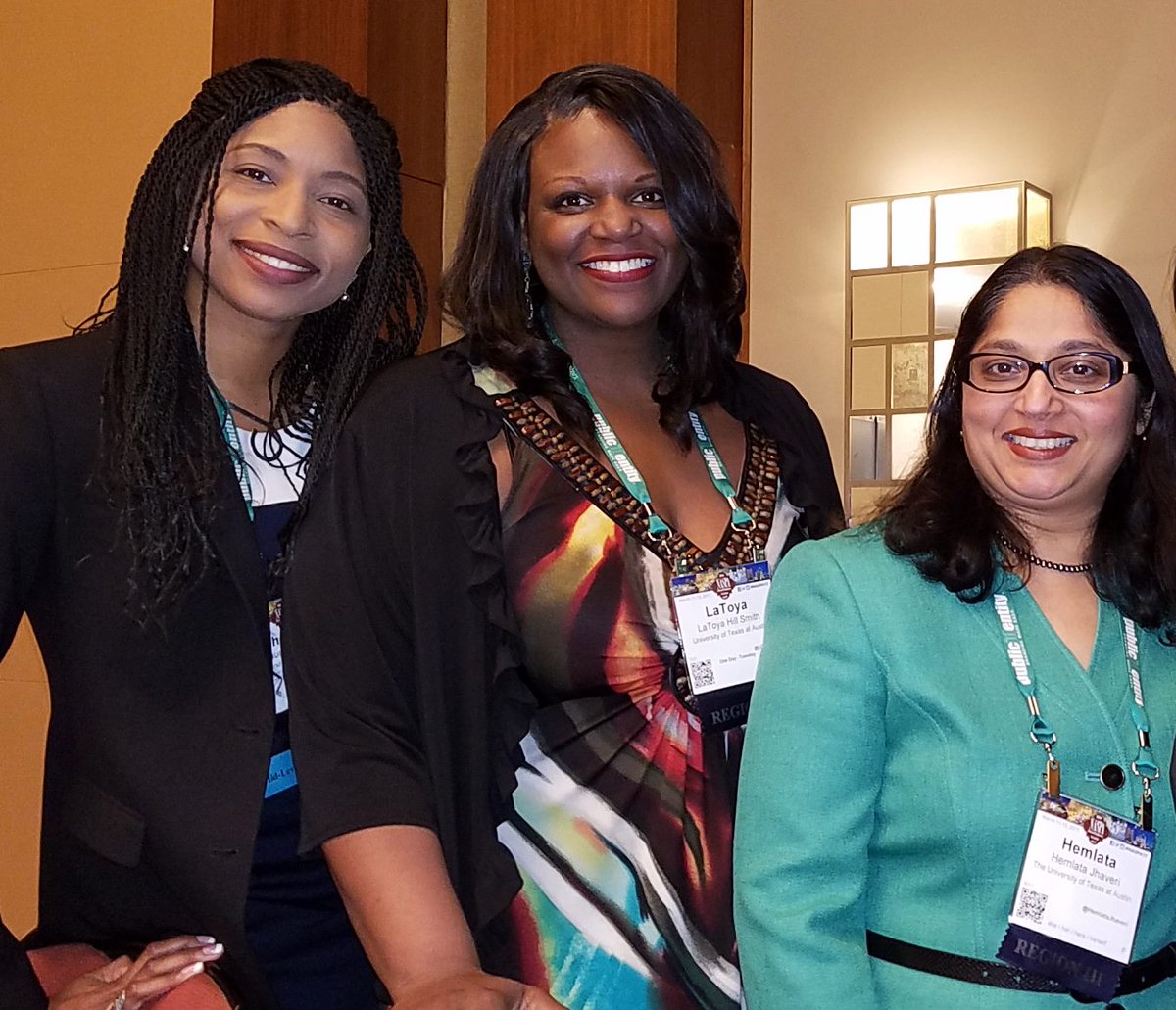 UTexasStudents's tweet image. .@utstudentaffair staff showed #Longhorn spirit at #NASPA17! Check out the presentation, reception &amp;amp; awards photos: bit.ly/DivisionofStud…