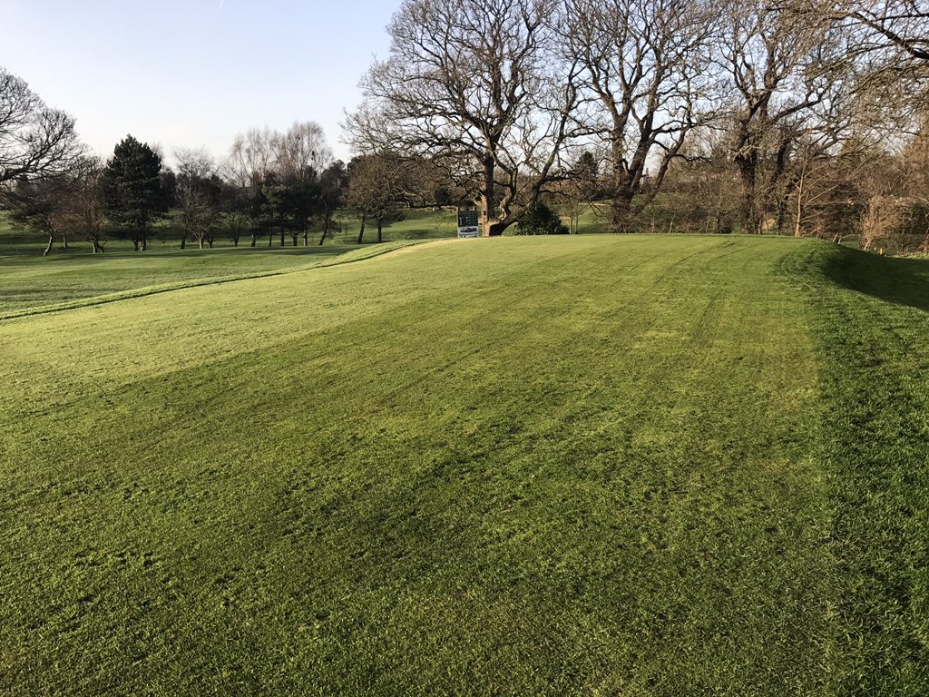 A real touch of Spring in the air today. Our 1st tee is looking really well. Can't wait for the season to start #bringiton