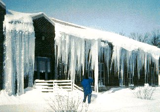 Wendells_Roof's tweet photo. Have you had your roof inspected this year? Michigan weather can really cause a strain on your home! We offer a full inspection service. https://t.co/iQt7phMkO8