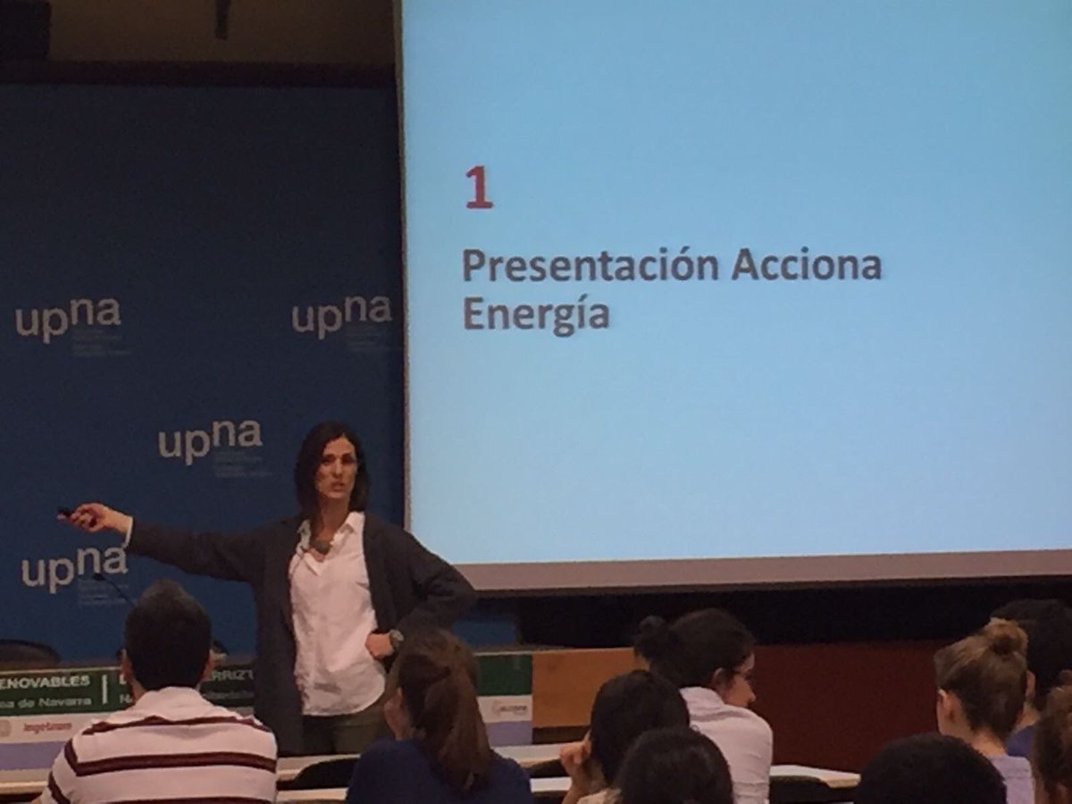belenlinaresc's tweet photo. Estupenda charla Open #Innovation de @ACCIONA Energia en la @UNavarra, gracias @irazabal_larrea!! https://t.co/JEL4bHAp3K