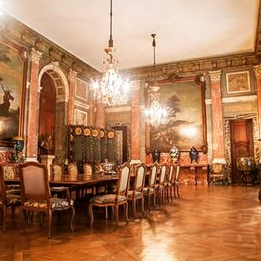 monodivo's tweet photo. @MuseoDecorativo | Vista del Salón Comedor decorado estilo Barroco Francés de la época...
https://t.co/OI4lHqXv9S https://t.co/Cr1UI1sS8s