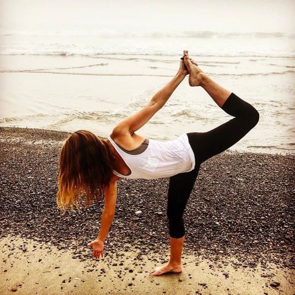 socalhotyoga's tweet photo. Morning Yogis! Schedule ALERT! Whitney @myrunninglife is teaching the SoCal Flow tonight a… https://t.co/lX5A5JmjKb https://t.co/E1YNlhpYUB