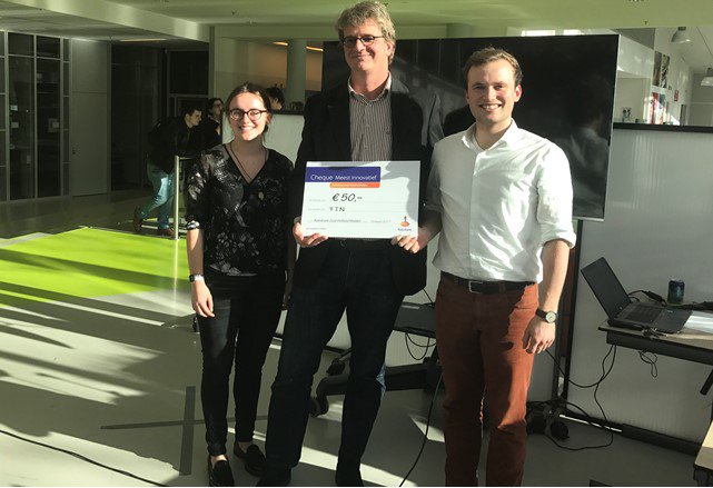Dommershuijsen's tweet photo. @SophiePakvis behaalde bij @dehaagse @BGDelft #ondernemingsplan wedstrijd met haar #jongondernemen team #FIN de #innovatieprijs voor #Bravo https://t.co/dImbTV3HLL