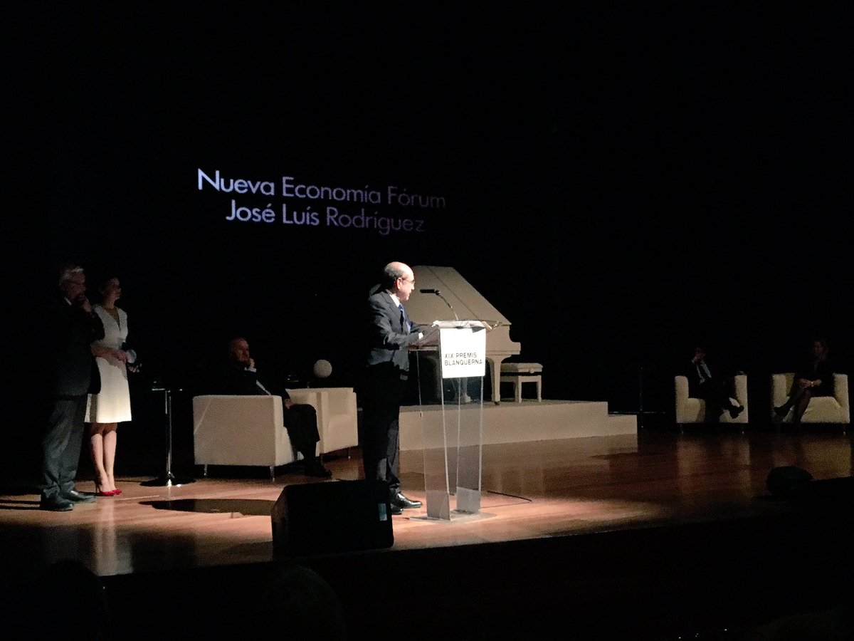 NewEconomyForum's tweet photo. Nuestro presidente,José Luis Rodríguez, recoge el XIX #PremisBlanquerna https://t.co/Pp8FIRHIC7