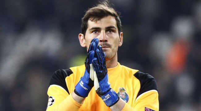 SergioAsenjo1's tweet image. Sigues haciendo historia y siendo un referente para los que nos dedicamos a esto. Enhorabuena por tu récord @IkerCasillas #Legend 🙌🙌
