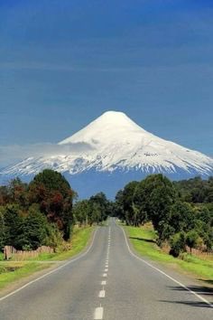 le_turi's tweet photo. Sangay, Cayambe. Ecuador Avenue of Volcanoes https://t.co/0bNjQhVD99