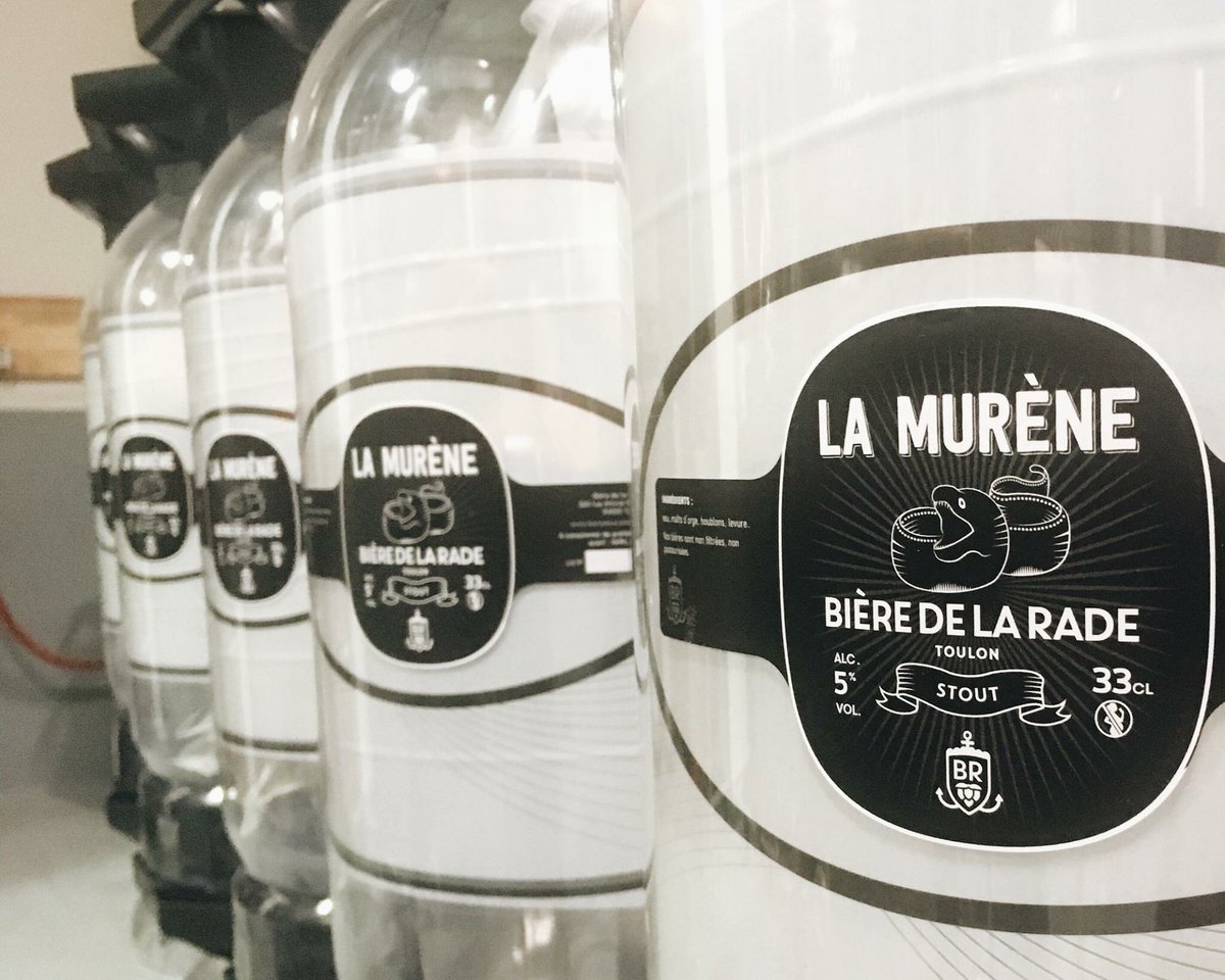 Notre petite nouvelle : la Murène, stout à l'anglaise, noire avec une mousse crémeuse. Sortie officielle ce vendredi pour la St Patrick 🍀