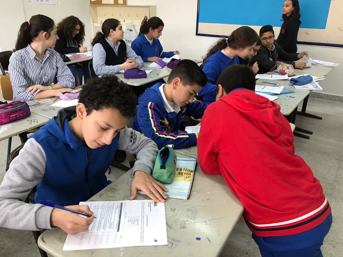 RHHS_PYPX's tweet photo. "Internet Addiction" group members from BE5C conducting a survey in the school community #collecting_data https://t.co/lgNvpGpltd