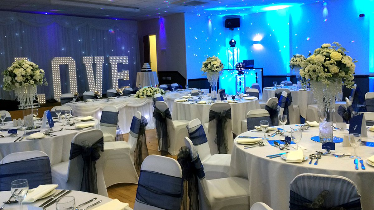 ruskinsthelens's tweet photo. This Sunday Wedding Open Day - @CenturyWedCars @PierFunCasinos @eyecandycart @LittleDitsy @cakesbydesignnw  #sthelenshour https://t.co/iad3kl63v2