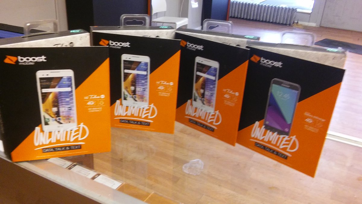 BoostNoLimit's tweet photo. Come on now. You guys know No Limit is the best at #family plans. Stop by to get into on how to get free cases with you activate 4 lines. https://t.co/KFkJ9qpxKF
