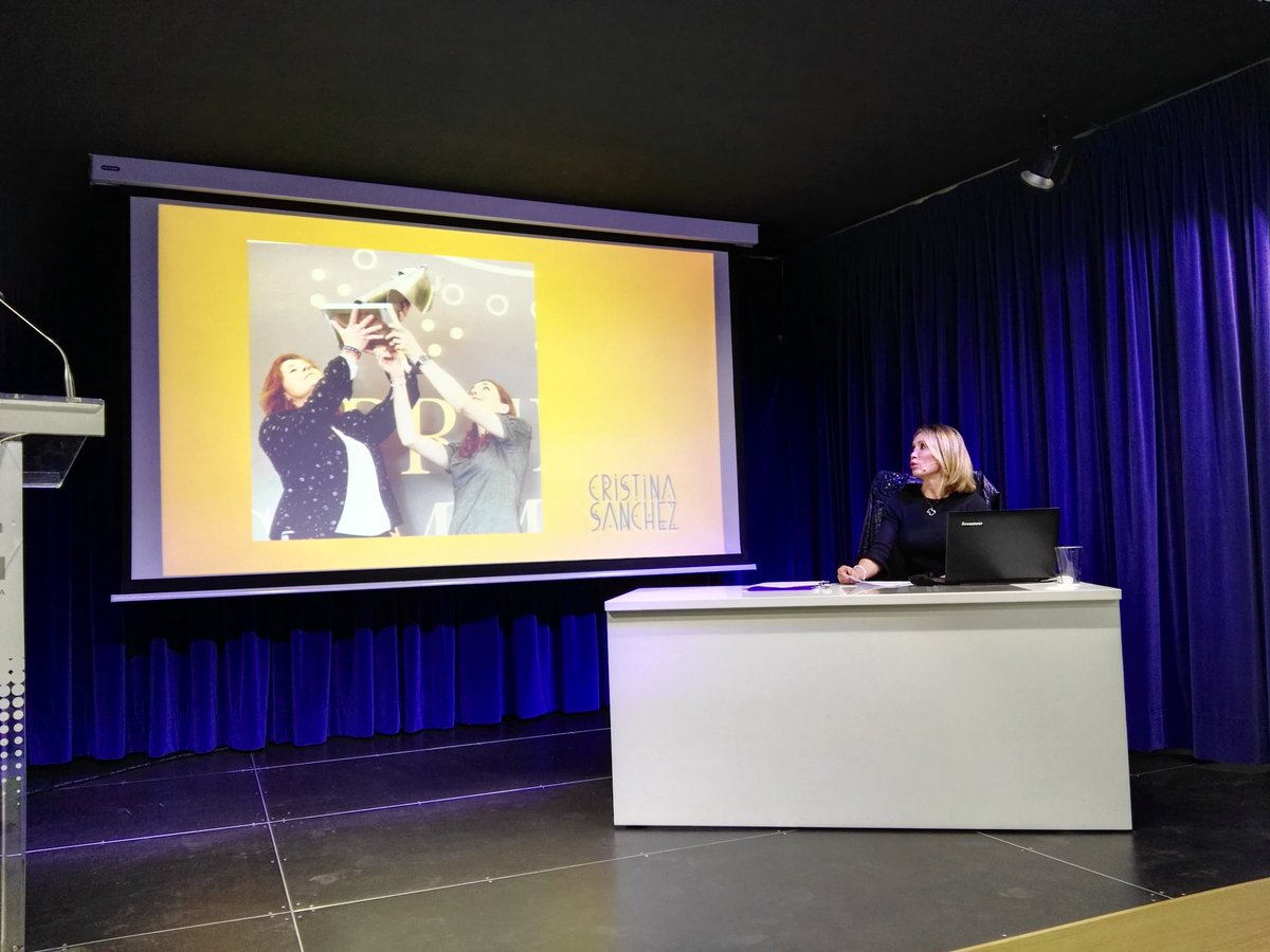 Elena_Salamanca's tweet photo. Las conferencias de #CristinaSanchez son oro para la tauromaquia en este momento. Admiración absoluta. #Huelva
#GRACIAS https://t.co/54F5AipLY7