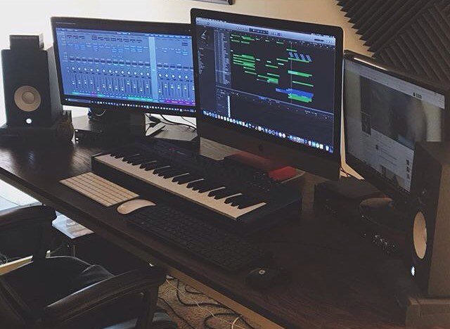 smstudiosound's tweet photo. Photo Credit: @grantborland all eyes on the  screens https://t.co/yKjs0pBz5g