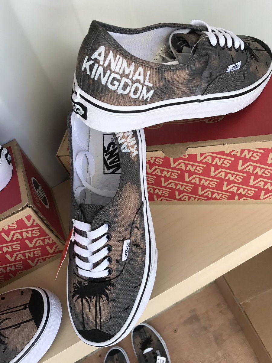 vans animal kingdom