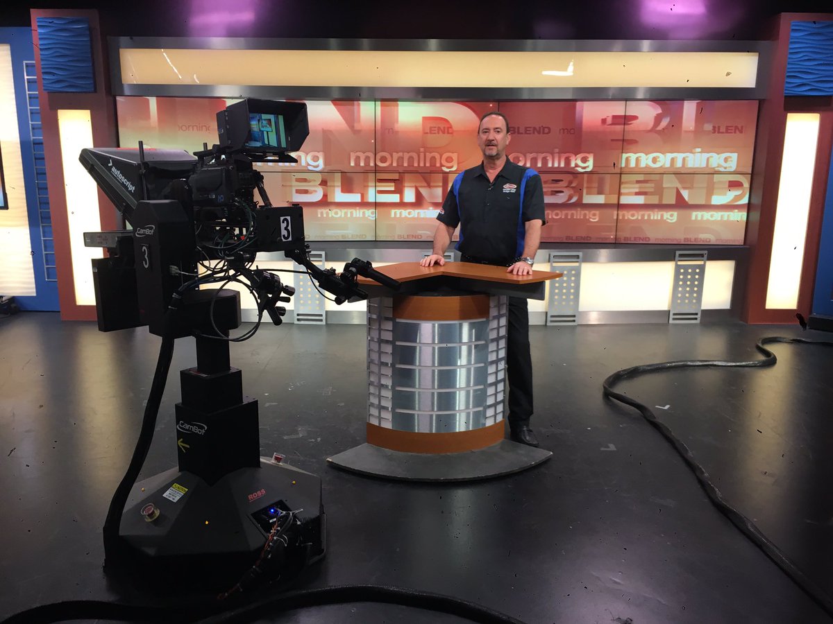 Let's do this!! But where you at <a href="/ShawnTempesta/">Shawn Tempesta 💰</a>?! <a href="/VegasDCJ/">Chapman DCJ</a>