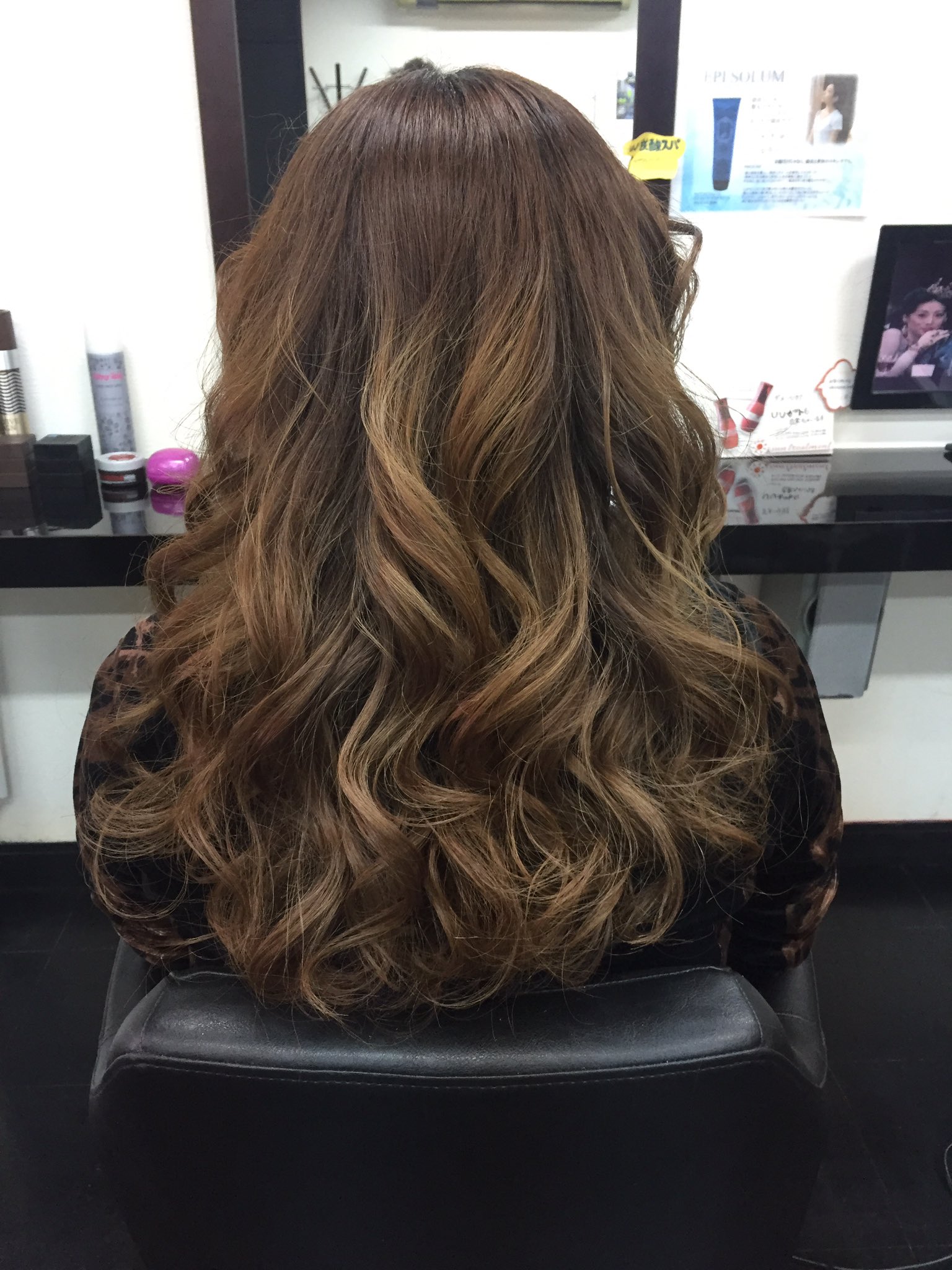 ヘアーラウンジカルネ 熊谷真人 海外セレブ風な大人巻きでゴージャス感アップ T Co Wfylv4nnmt 滝川 滝川市 美容室 ヘアセット ヘアセットアレンジ セット 巻き髪 ダウンスタイル ダウンセット モデル サロンモデル ヘアカタ ヘア