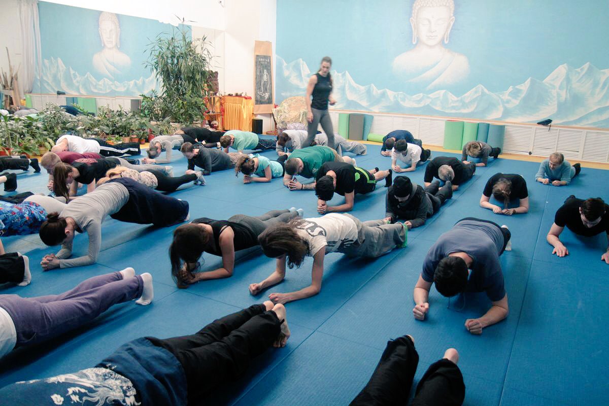 MasterShiYanbin's tweet photo. 12 марта прошёл открытый урок по программе #ShaolinLife. https://t.co/SqJpMWT5fQ