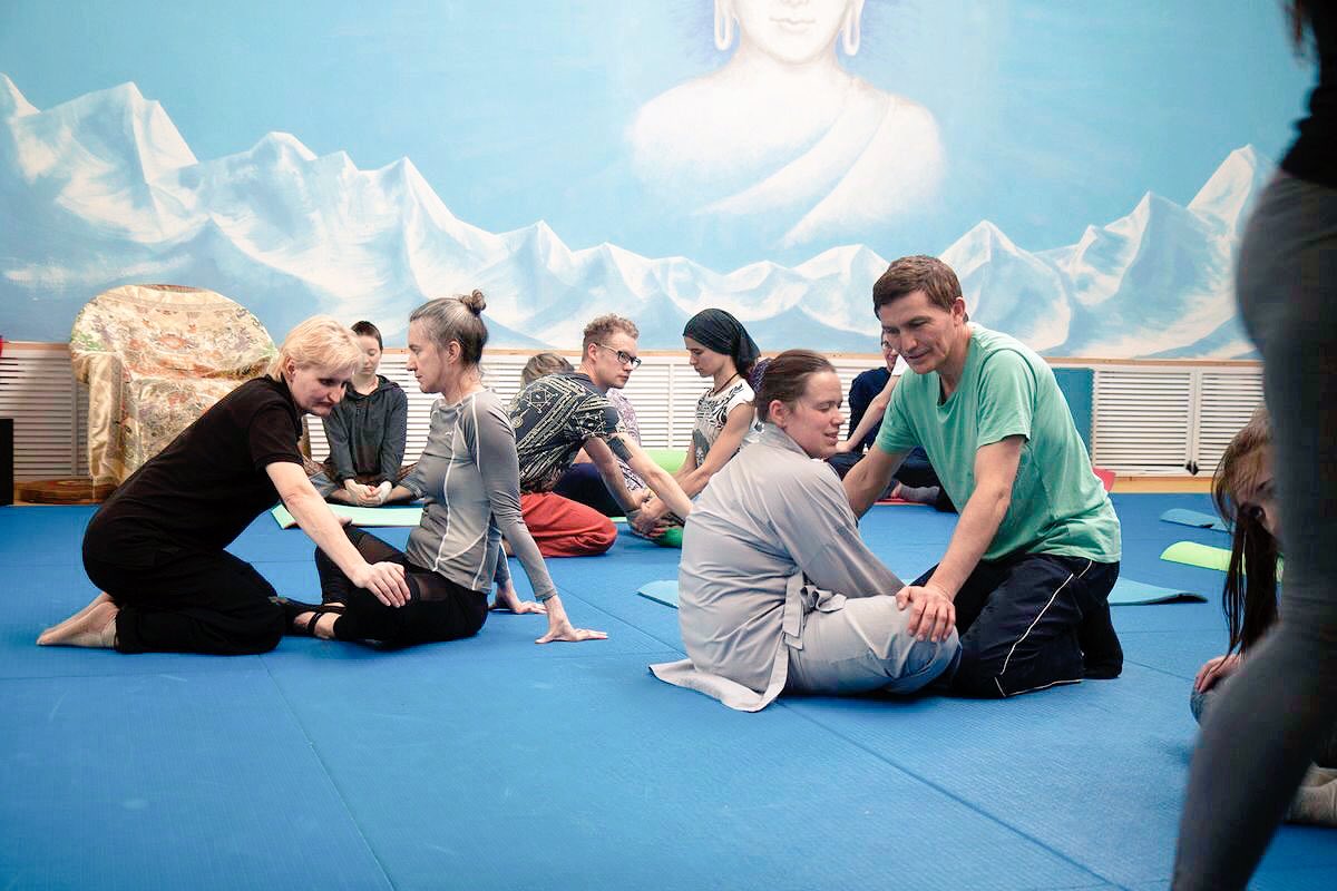MasterShiYanbin's tweet photo. 12 марта прошёл открытый урок по программе #ShaolinLife. https://t.co/SqJpMWT5fQ