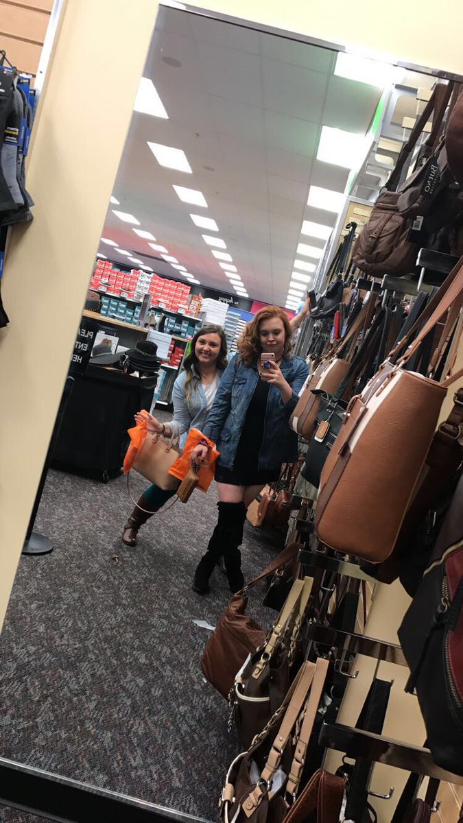 cassie_ruth's tweet photo. Oh look! It's @katherineliz_ and Cassie in their natural habitat. #natgeodocumentary https://t.co/MACTSYSKnh