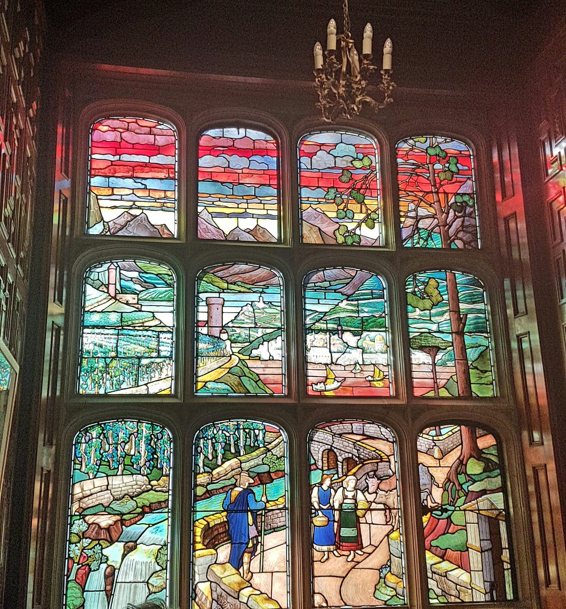 VictoriaWhite23's tweet photo. Thoroughly enjoyed #SussexModernism at #2templeplace. Really excellent exhibition. Wonderful building too! @TwoTemplePlace @bulldogtrust https://t.co/1wQqVAdRCm