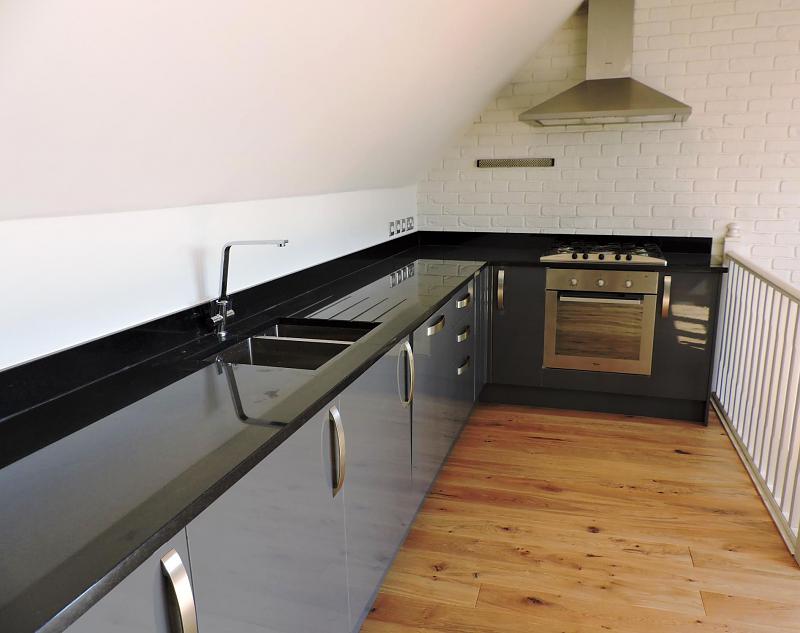 Leaderslaines's tweet photo. A gorgeous 3 bed mews house in the North Laines. £2200pcm Available from MID APRIL. #Northlaine #Brighton  Visit: https://t.co/gy4qYFe3UN https://t.co/bqTgmATEU5