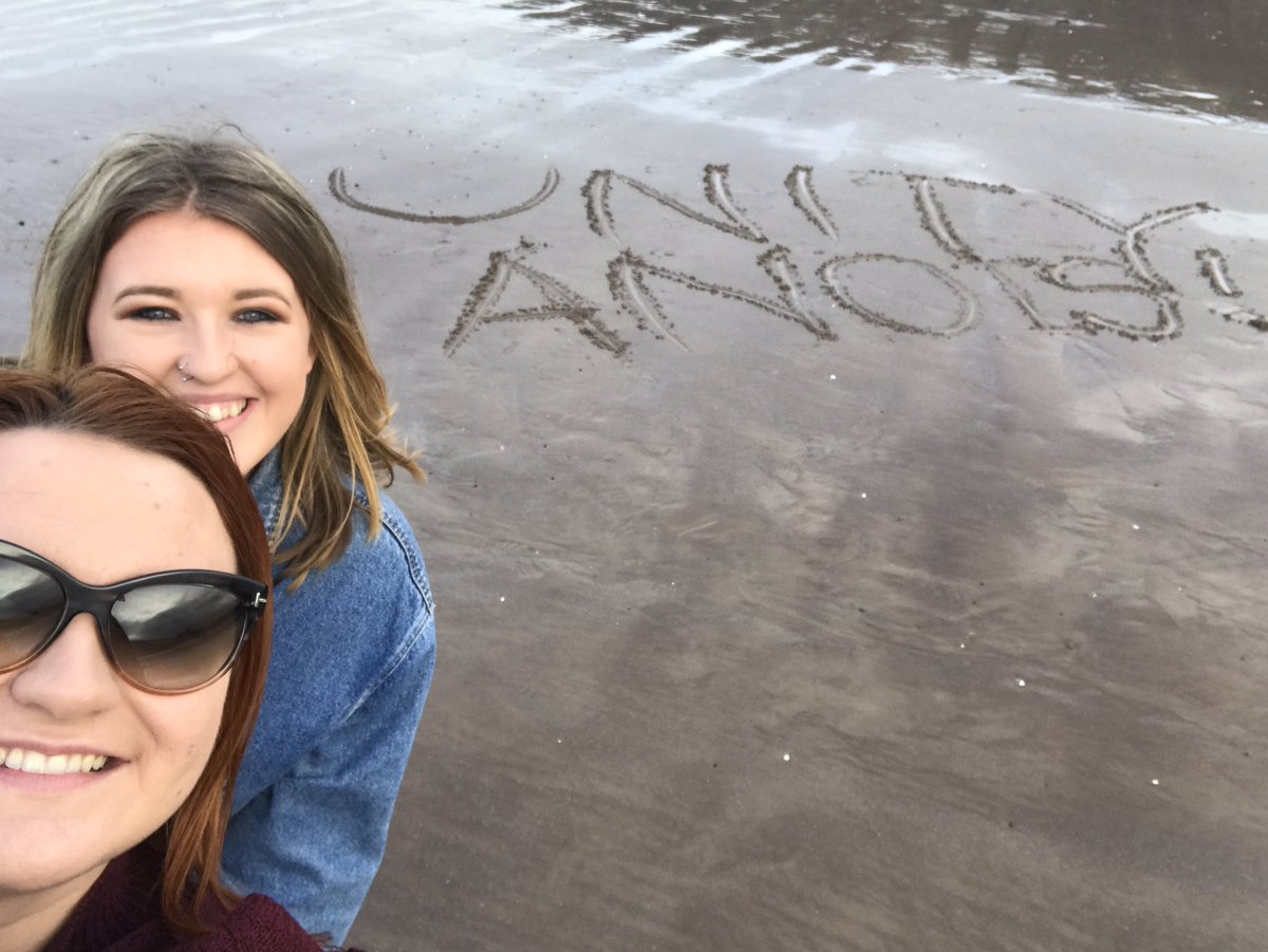 NiamhNiChiosog's tweet photo. Up in the Glens of Antrim with @ColletteSF_, it's funny what you can find on the beach! #UnityAnois https://t.co/Ja3IglX5cM