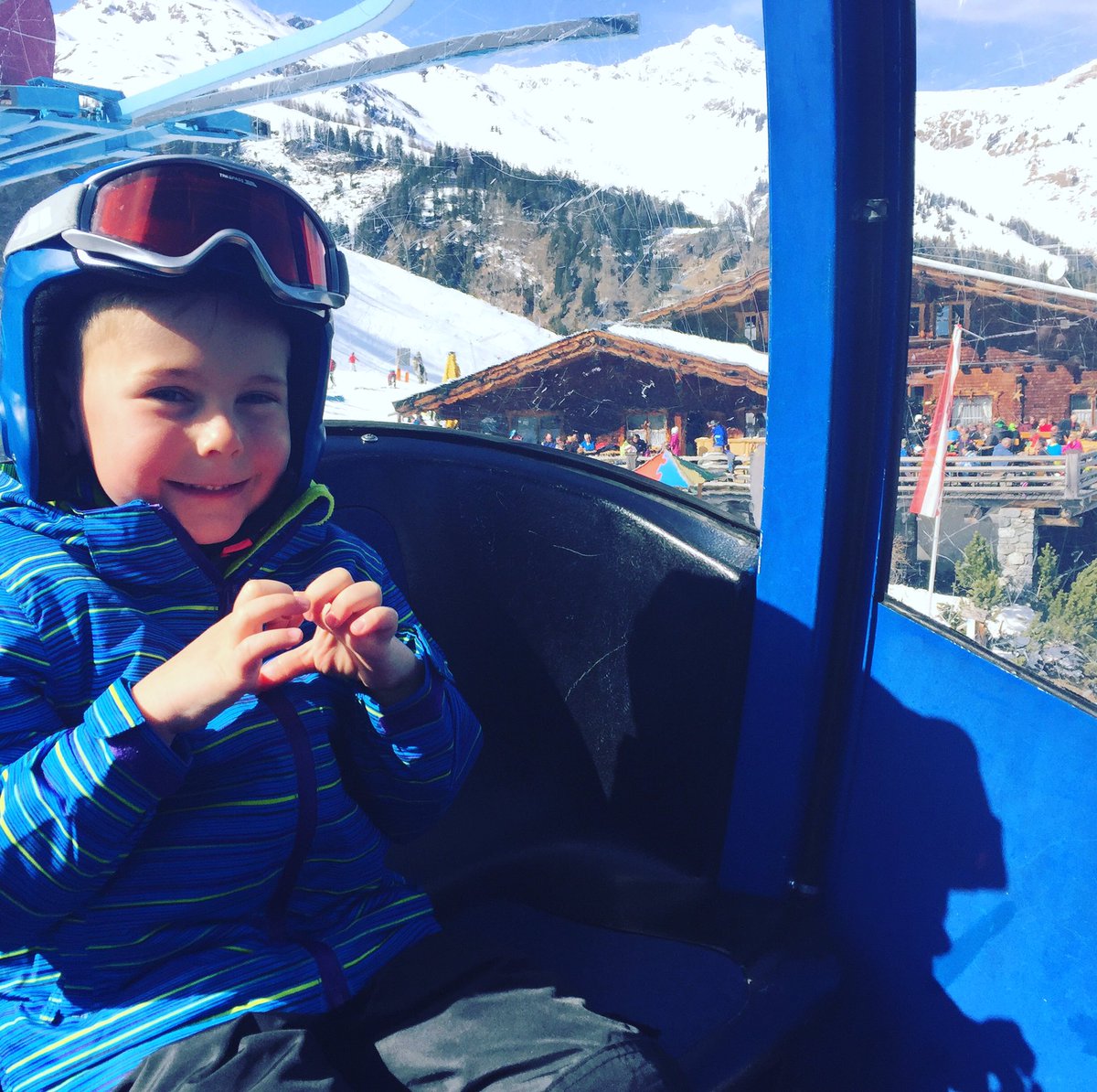 MVortexTweets's tweet photo. Young Vortex fan loving life in Austria ๐๐ผโท๐ #mv #mountainvortex https://t.co/4AsABpmVqj
