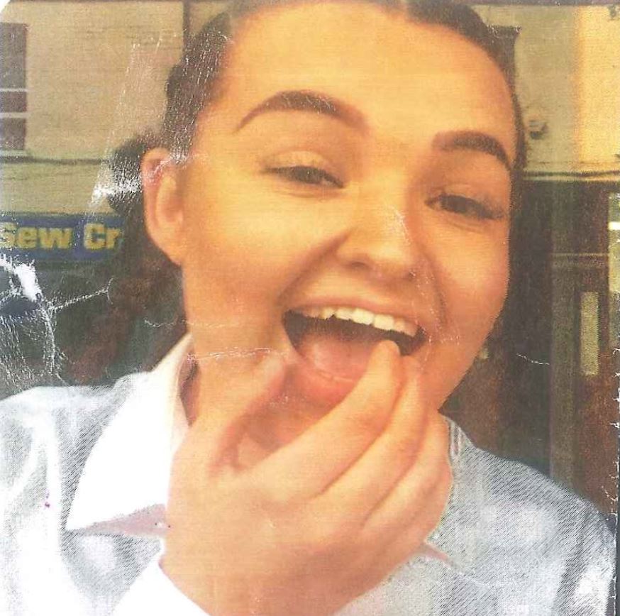 Kent_999s's tweet photo. PLUMSTEAD / DARTFORD: Police say that Emma Davis (16) has been missing from GRAVESEND since March 2nd. She may be in Plumstead. Ref 02-1506. https://t.co/iNjiHs8pqs