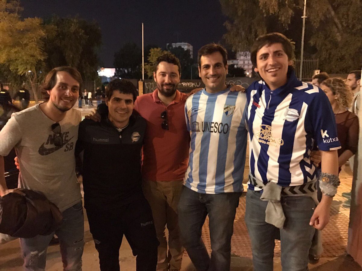 07Rulo's tweet photo. Como diría @Enrique_MoHe esta to perfecto!!!! Muy contento de volver a veros!!! #grandesamigos https://t.co/ycQf7SbDS3
