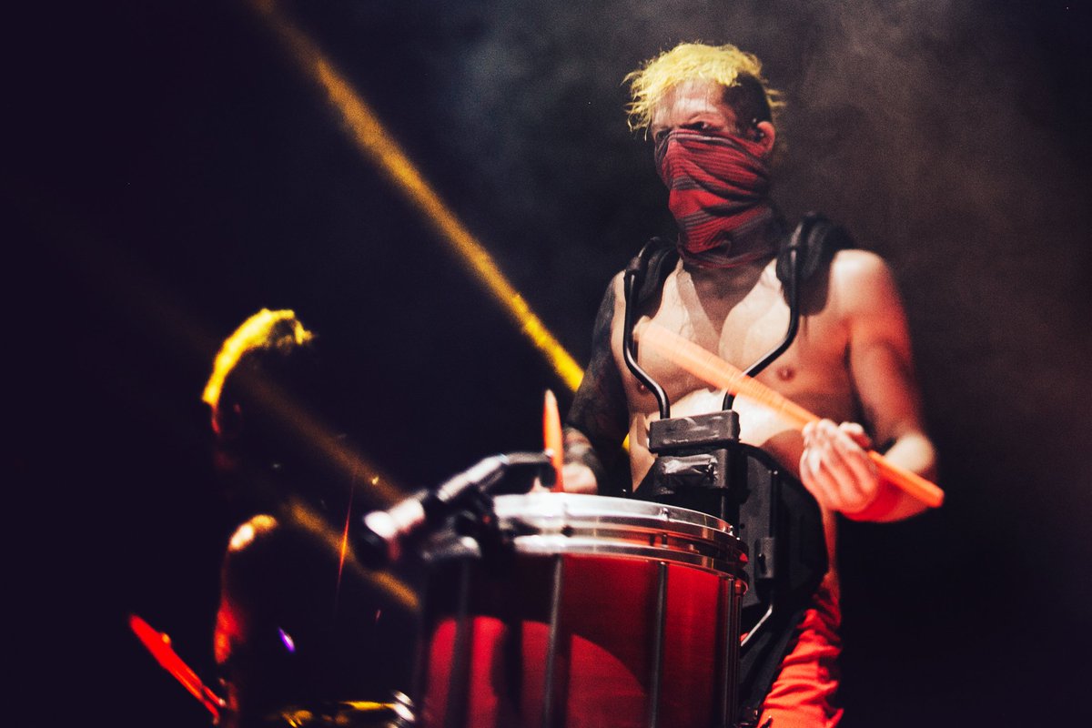 twentyonepilots's tweet image. more from #ERS2017 here: goo.gl/bVZeAM // this is greensbøro, n carolina. |-/