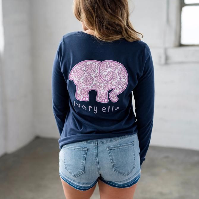 shopivoryella's tweet photo. Perfect Fit Dark Navy Roses Tee 🌹🐘🌹 https://t.co/P7Pl194Mxp