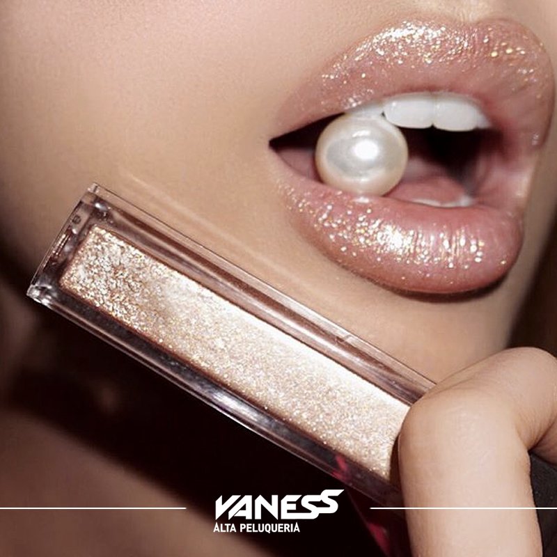 vanesssalon's tweet photo. Marca la diferencia con un labial brillante para la noche. https://t.co/DXROZe1GI6