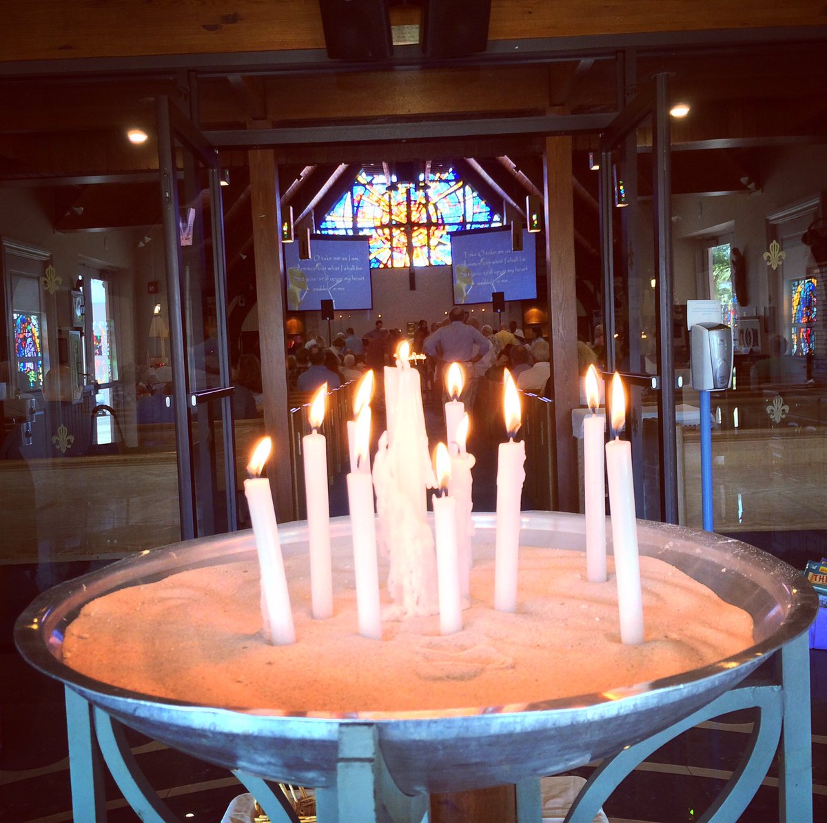 StJoesUnplugged's tweet photo. #MondayMotivation: Create your own celebration of The Word Beyond Words. Meditate, dance, pray... Find Peace!! https://t.co/P0BGnCDoNs