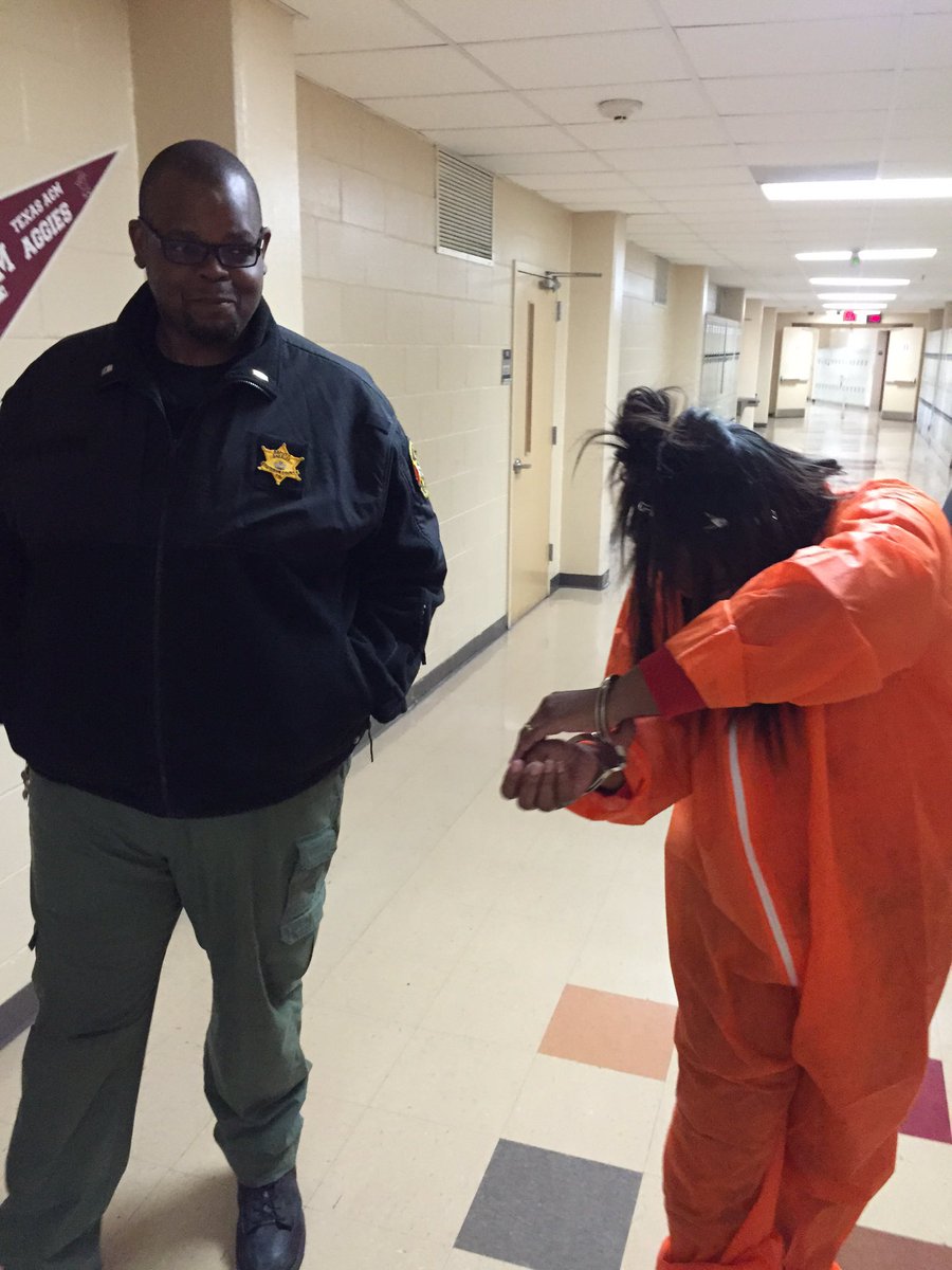 CounselorNbmp's tweet photo. Dr. Northington locked down for a good cause! #studentcouncilactivity @MNPScounselors @NeelysBendMP https://t.co/B0jMc68kaq