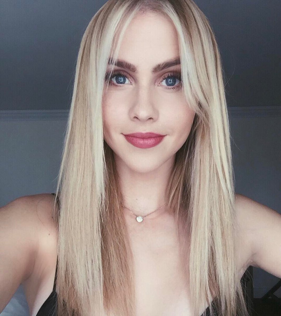 OriginalsPL's tweet photo. 📷| @/sunniebrook na IG | "New role = new hair for 💎#claireholt Cut,color+length 💁🏼#hair by #sunniebrook"
Claire w tych włosach to życie, pa https://t.co/faivCqRwDR