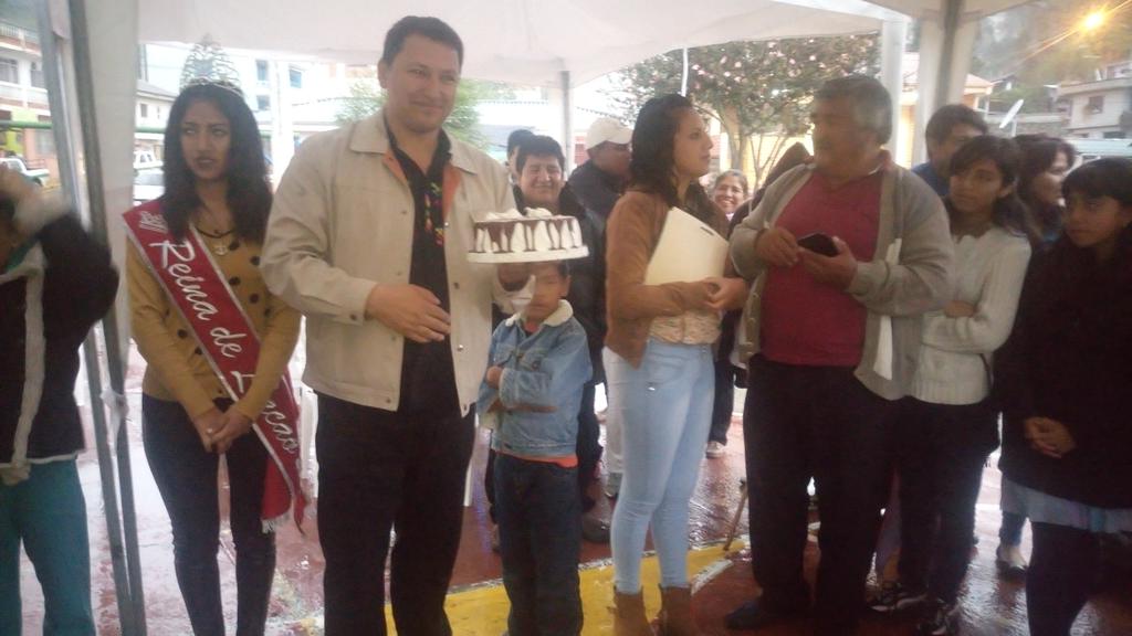 GADLLACAO's tweet photo. #Clasura de curso de panadería Parroquia LLACAO https://t.co/6hFYSbu2NC