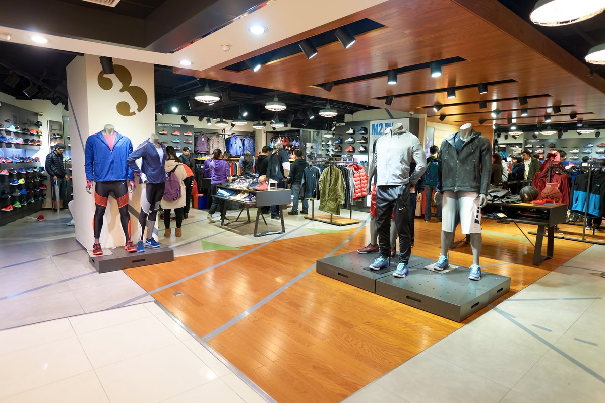 rsimagazine's tweet image. Give Them A Show: Creating a better retail customer experience involves all areas of your store. #RetailTip goo.gl/SU0M96
