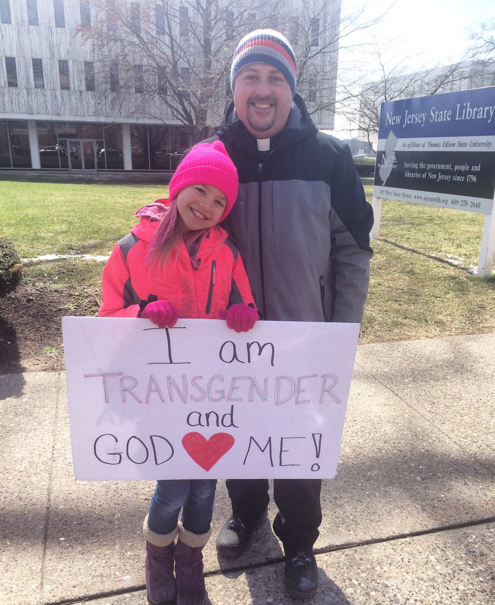 C60Ww8BU0AEdCIK.jpg (982&times;1200)