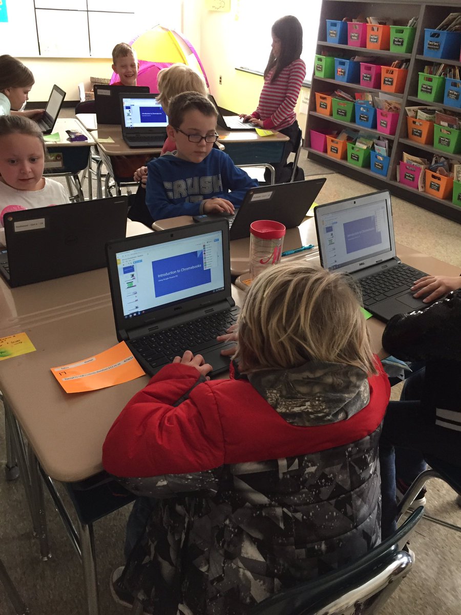 Libtech26's tweet image. Second graders collaborating with Chrome #gsuiteedu #Digitalteachingandlearning #digitalnatives @dcsnc