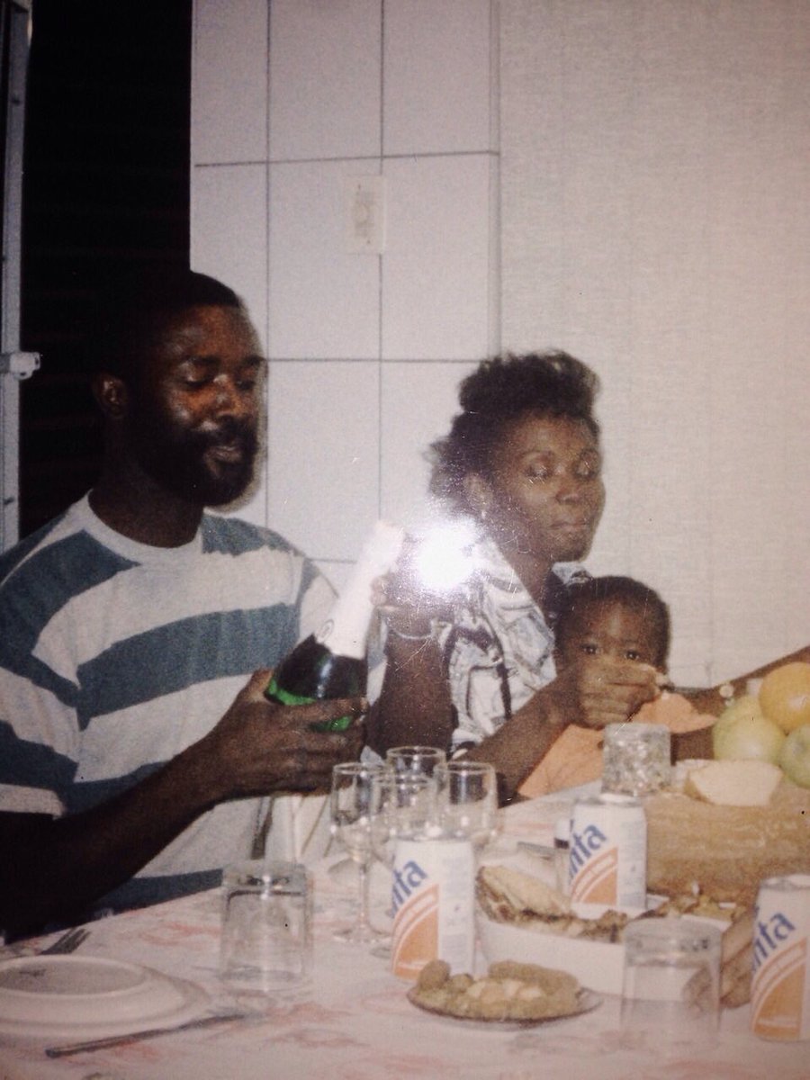 telminhothegoat's tweet photo. Nunca imaginei naquele tempo que ia ser o que sou, um menino com um "DOM" natural! #FAMÍLIA👪 #LOVE❤️ #GOODKID 👶🏾#PRAYEVERYTHING 🙏🏾 https://t.co/xD5whlKdVK