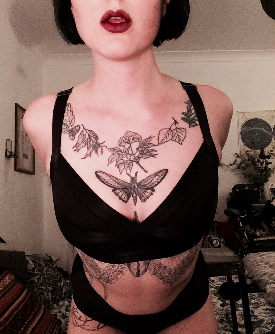 CherryA69's tweet photo. I am sweet to taste #cherryadams #bound #bdsm https://t.co/cwRTRIbtxA
