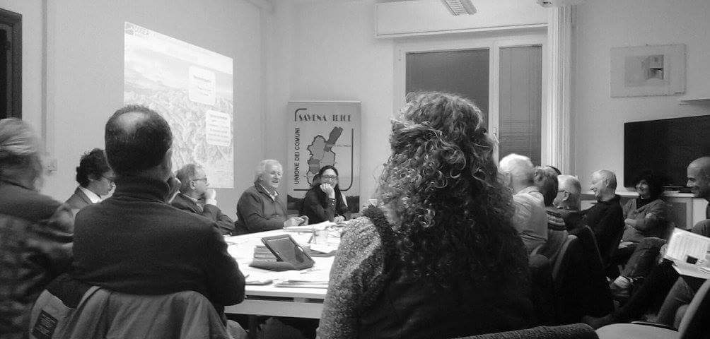 RifiutizeroUVSI's tweet photo. 2° incontro TdN #rifiuti zero in unione #riduco #recupero #riuso > Quanto costa la raccolta dei rifiuti? #pianoro 2/3/17 https://t.co/HOn3W2qquM