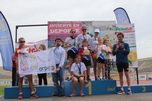 Emilio Almagro y <a href="/JoanneBarfoot/">Jo-Anne Barfoot</a> reinan en la X Media Maratón Ciudad de las Hortalizas. #ElEjido deporteselejido.com/atletismo/1303…
