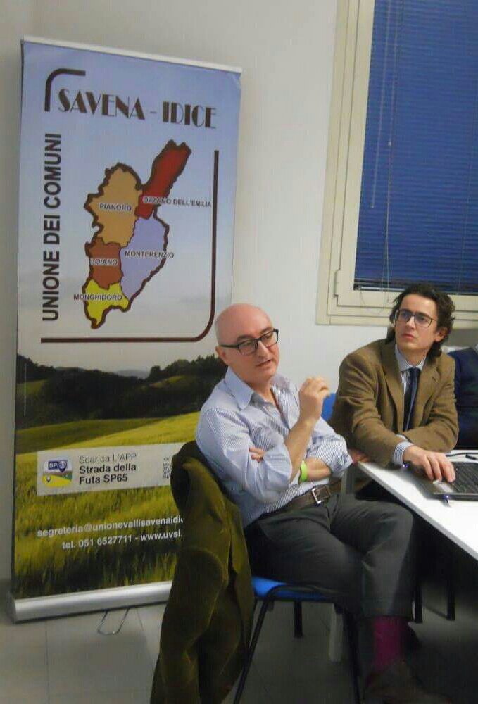RifiutizeroUVSI's tweet photo. 3° incontro TdN #rifiuti zero in unione #riduco #recupero #riuso > Quali #dati per quali costi? #pianoro 9/3/17 https://t.co/7Hfo5Bt307