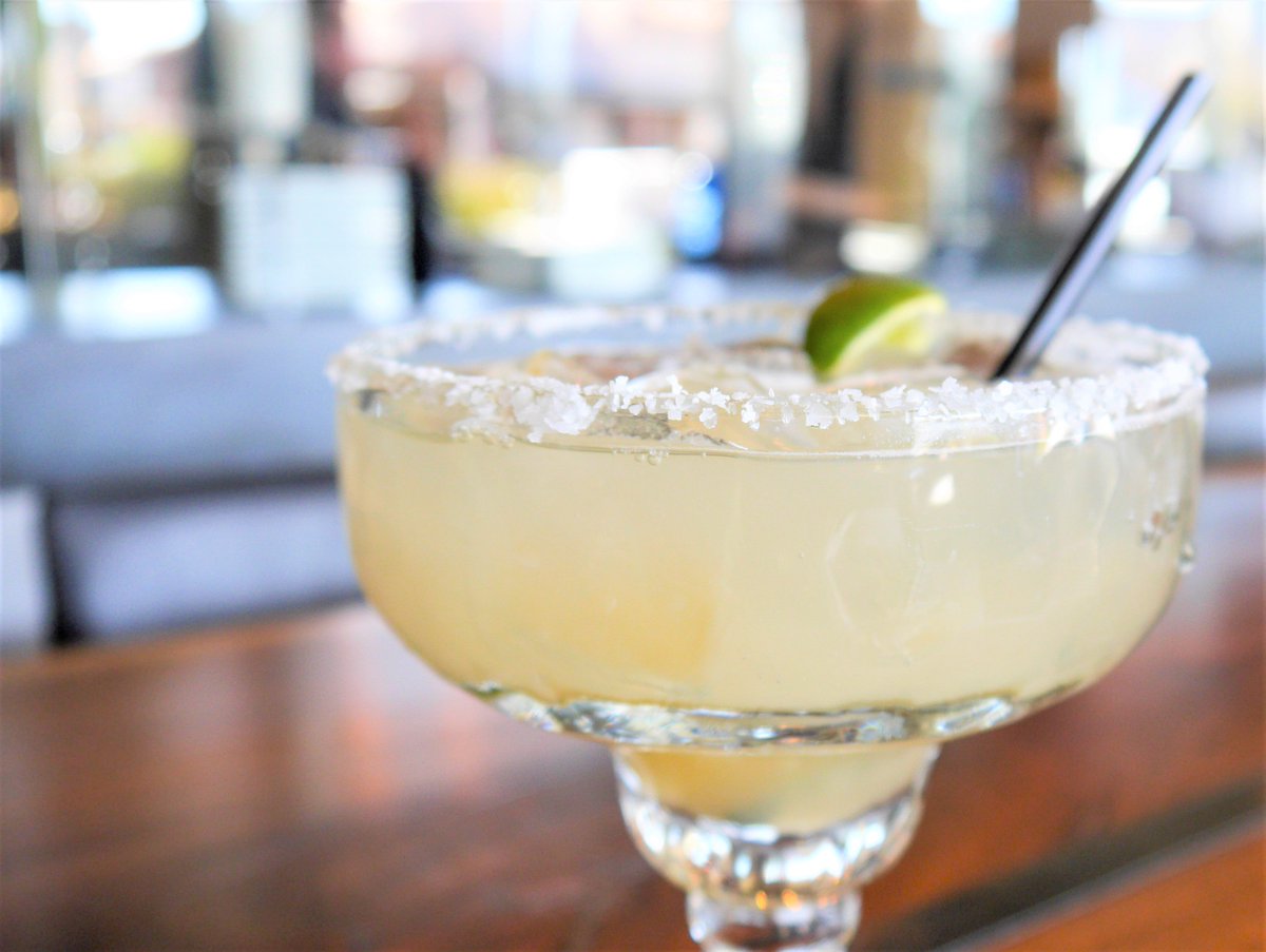 #Mondays are just better when you are drinking #margaritas | #Mexx32 #MargaritaMonday