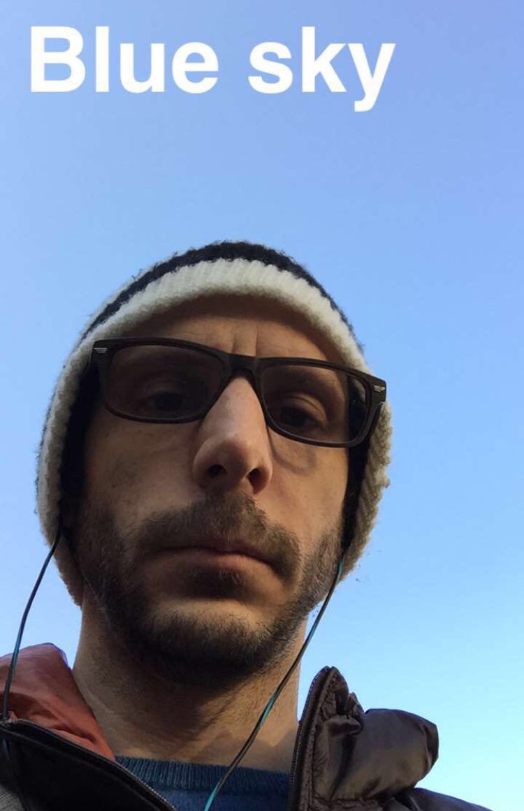 imSebG's tweet image. Ciel bleu mais pas chaud chaud #bonnet