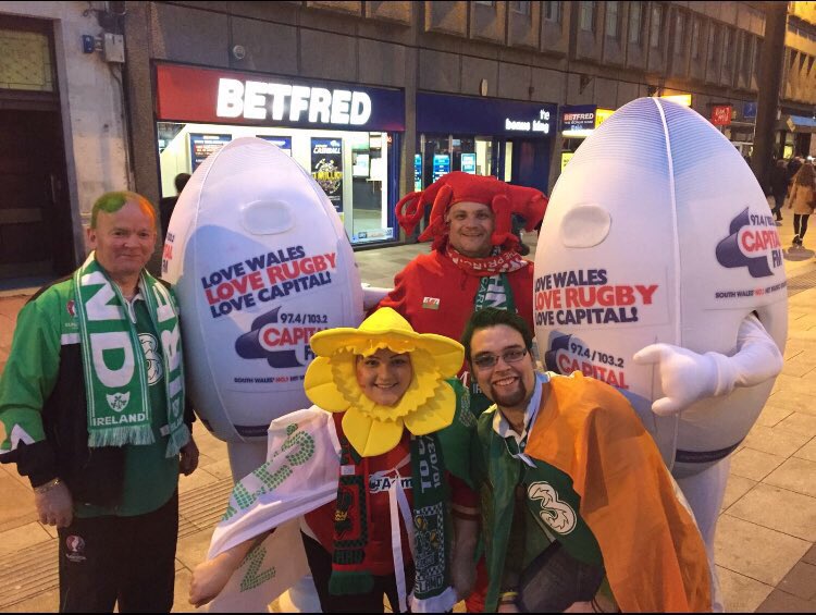 pinkyp15's tweet photo. Has a winner been announced yet  @CapSouthWales 🌼🏉☘️ #SpotTheBall https://t.co/gMfbdTUbci